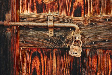 shallow focus photography of brown wooden door thumbnail