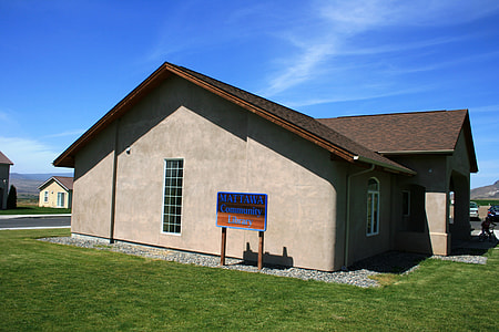 Exterior view of straw bale library in Mattawa, Washington thumbnail