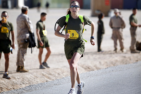 woman running with number 9 thumbnail