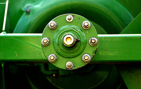 close-up photo of green vehicle part thumbnail