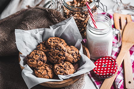 Cookies and Milk thumbnail