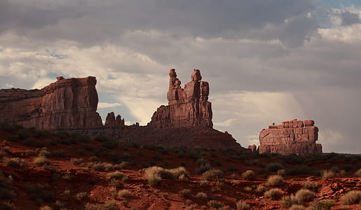 rock formation on dessert screenshot thumbnail
