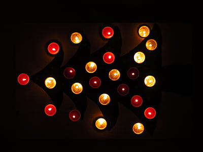 red and brown candle lights thumbnail