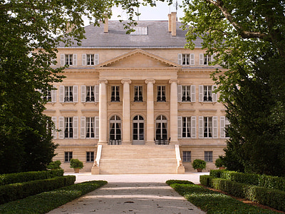 photography of 4-storey house mansion thumbnail
