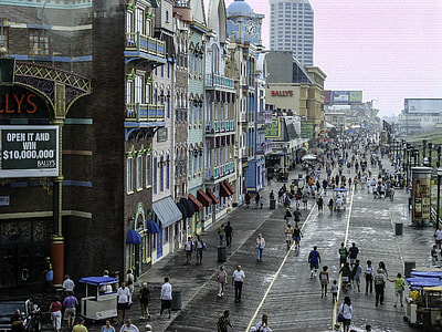 Boardwalk facing north in Atlantic City, New Jersey thumbnail