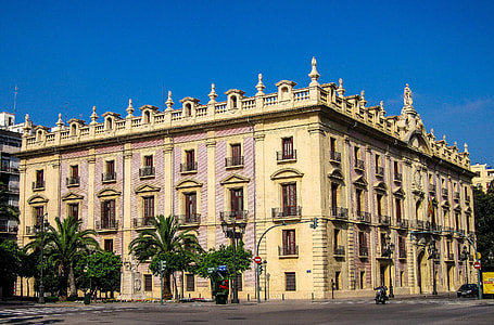 Palau de Justicia in Valencia, Spain thumbnail