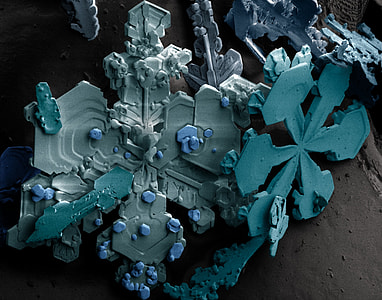 close-up photo of gray plastic toylot thumbnail