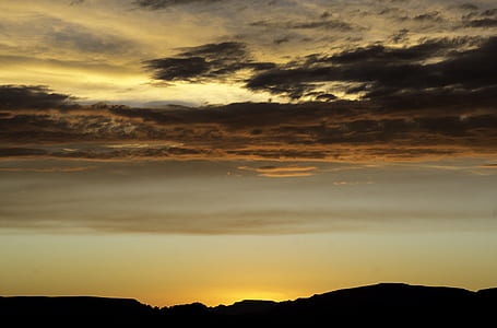 brown sky at sunset thumbnail