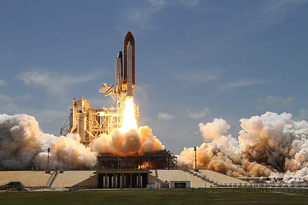 launching of space shuttle thumbnail