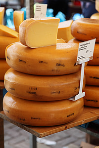 shallow focus photography of cheeses thumbnail
