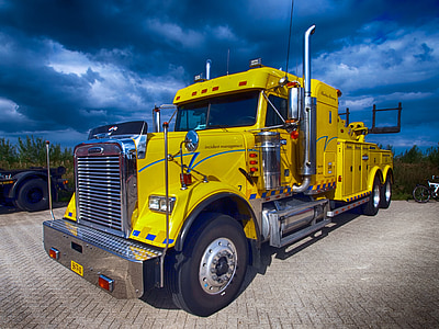 yellow freight truck thumbnail