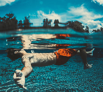 Person under the water thumbnail