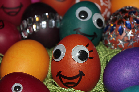 assorted-color-and-pattern Easter egg lot thumbnail
