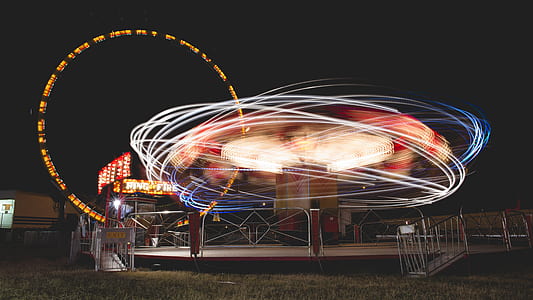 timelapse photography of the carnival attraction thumbnail