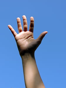 person's right hand thumbnail