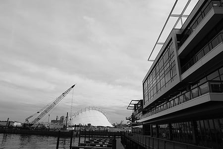 grayscale photo of structure building thumbnail