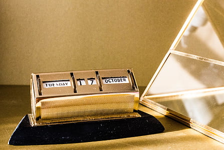 rectangular stainless steel calendar thumbnail