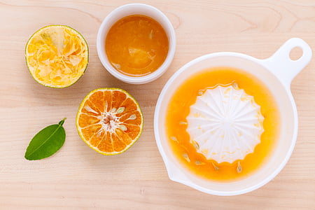 citrus press with bowl thumbnail