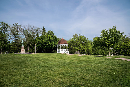 Landscape with Statue and Gazebo thumbnail