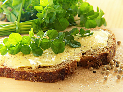 green vegetable on top of sliced bread with butter thumbnail