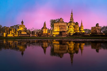 photo of mosque during dawn thumbnail