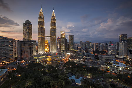 twin tower aerial view thumbnail