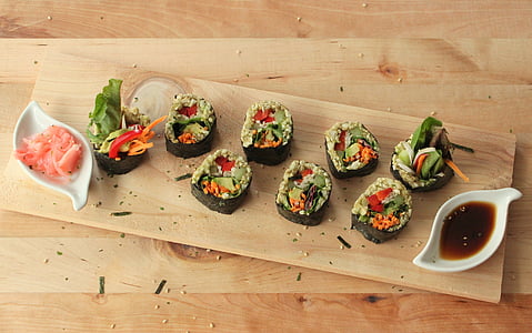 California maki thumbnail