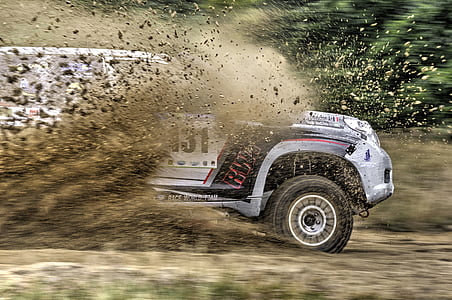 vehicle on road thumbnail