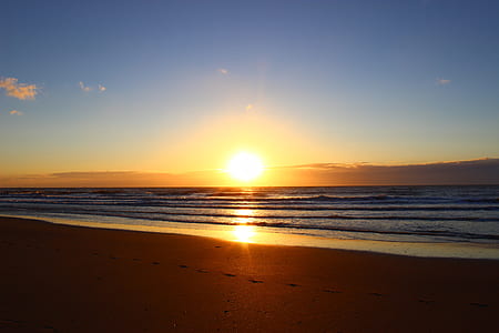 beach during sunset thumbnail