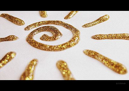 gold glittered sun thumbnail