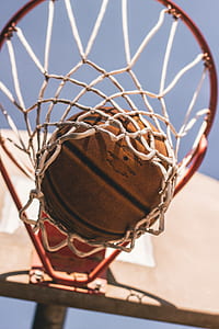 basketball shoot on ring thumbnail