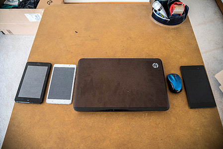 Laptop and Tablet a full workbench thumbnail