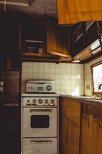 bread toaster on oven thumbnail