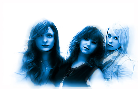 three woman sketch drawing thumbnail