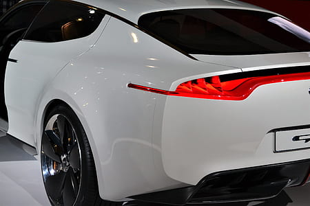 white coupe thumbnail