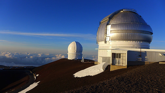 Observatory telescopes at Mauna Kea, Hawaii thumbnail