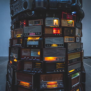 assorted vintage radio lot thumbnail