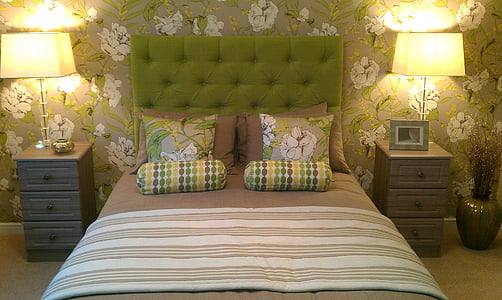 brown and white bed sheet thumbnail