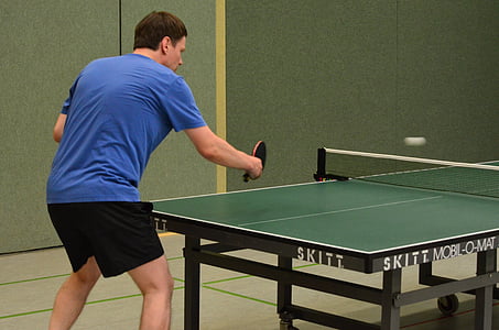man playing table tennis thumbnail