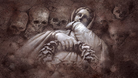 woman with skull painting thumbnail