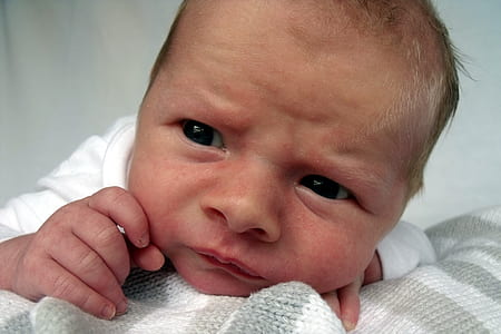 baby portrait thumbnail