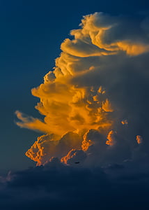 sun light reflecting cloud thumbnail