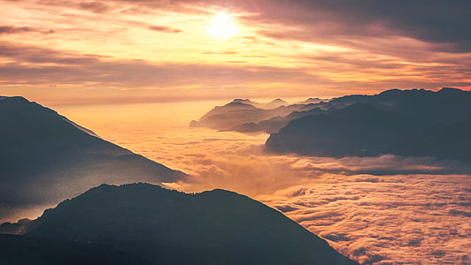 mountains and white clouds thumbnail