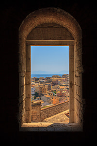 brown arch window thumbnail
