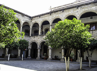 Patio inside the Palace in Guadalajara, Mexico thumbnail