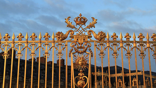 bronze fences thumbnail