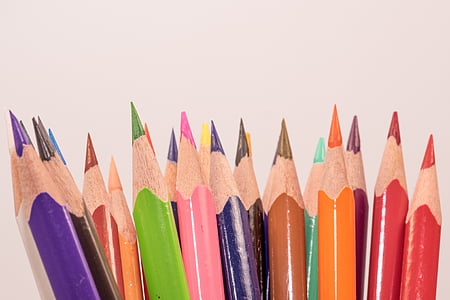 assorted-color coloring pencil lot thumbnail