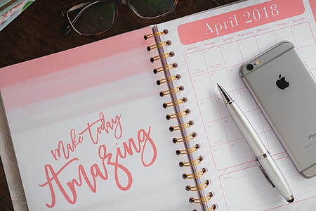 Pink calendar thumbnail