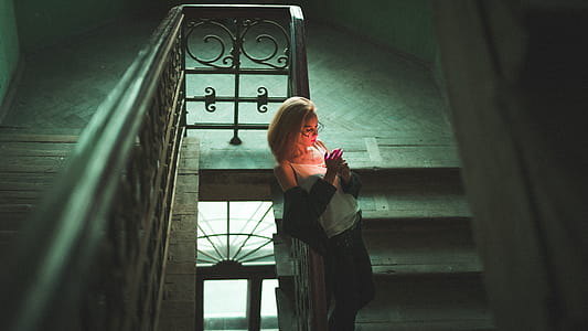 Woman At The Stairs thumbnail