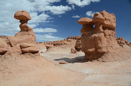 beige stone formation thumbnail
